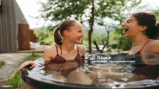 蓉城养生秘闻：揭秘成都桑拿按摩中的文化传承与名人故事 封面