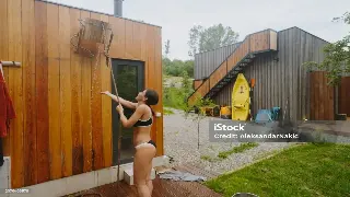 成都按摩圈的隐秘八卦：杜甫也爱来两下？揭秘诗圣的养生之道！