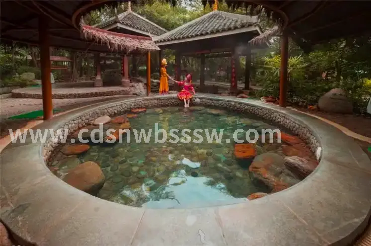 香薰精油在桑拿房里弥漫